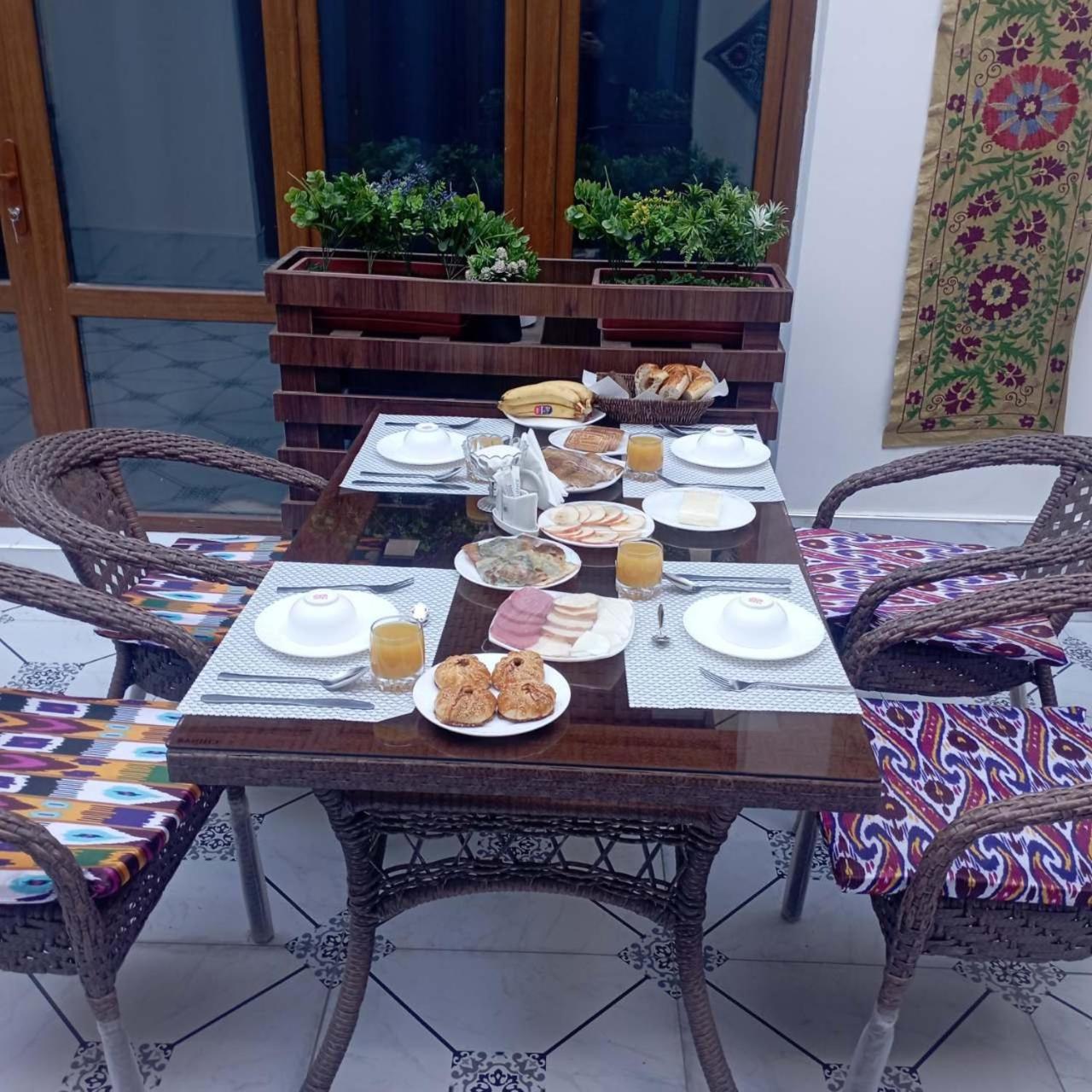 Art Suzani National House Hotel Bukhara Bagian luar foto